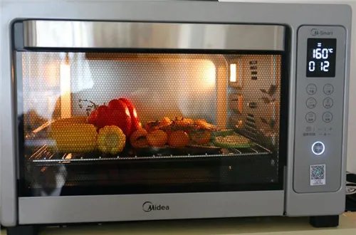 烤箱内壁的黑点污渍怎么去除