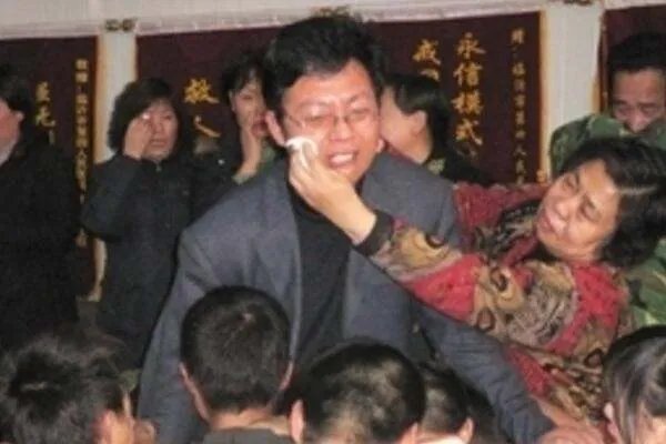 2019年了,为什么杨永信还在电人?