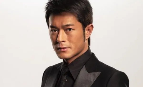 古天乐捐学校被爆荒废