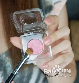 小女生应该如何化妆？