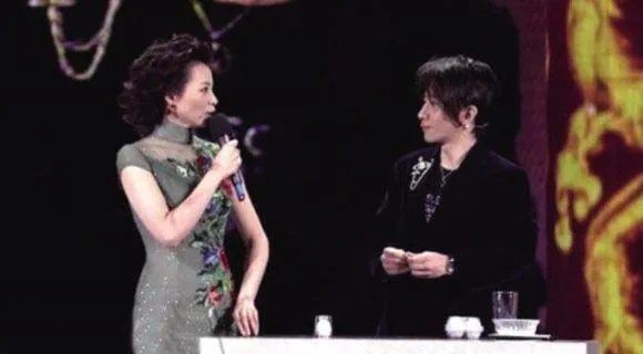 刘谦为什么被央视封