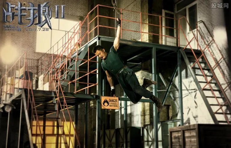 战狼2在哪可以免费观看完整版？ 首映当天票房破亿