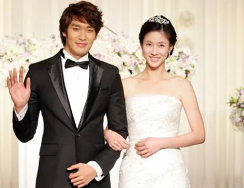 韩国女星李秀景整容前照片 否认整容称是减肥效果