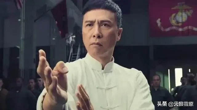 李小龙去美国的时候叶问多少岁?