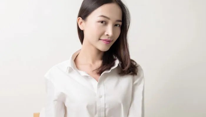 肤色暗黄穿什么颜色 肤色暗黄搭配什么颜色显白