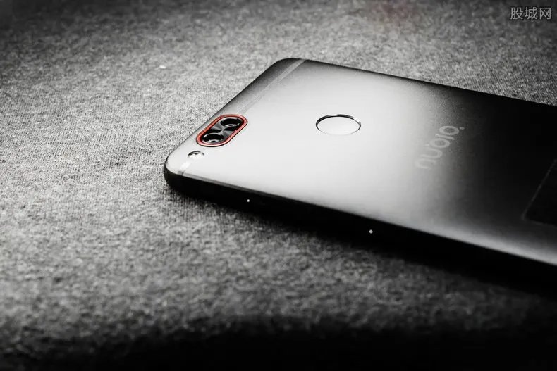 红魔5G游戏手机发布会 新机售价会是多少?