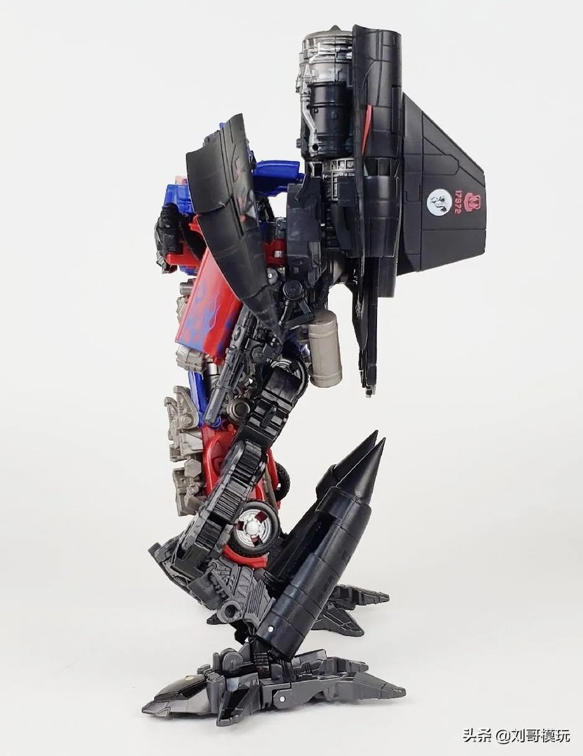 变形金刚2擎天柱合体（变形金刚SS天火擎天柱合体图文展示！）