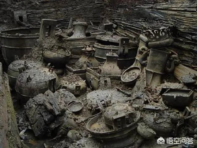 安阳警方摧毁一盗窃古墓葬团伙，追缴文物30余件, 你怎么看？