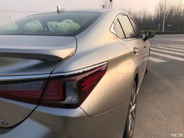 雷克萨斯ES提车外加10天体验总结，感觉太好了