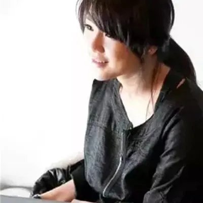 曝钟汉良现任的老婆照片 妻子谢易桦身份为造型师