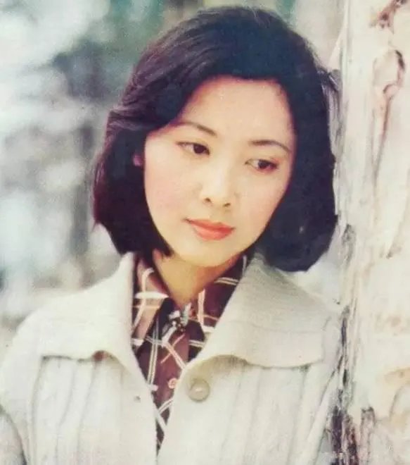 “爱我的人惨不忍睹”，你能对出下联吗？