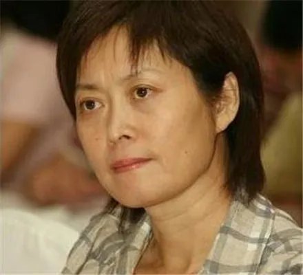 敬一丹前任老公是谁？ 土豪老公背景身价过亿