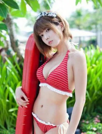 许允美内衣写真性感诱惑 丰满双胸吸睛无数