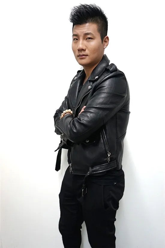 你好在急急找非诚勿扰2015 5 23期钢铁侠于冰照片..请马上回复啊..谢谢..