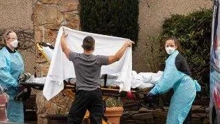 美国2月初已出现新冠肺炎死亡病例,且死者没有明显旅行经历,能说明哪些问题?