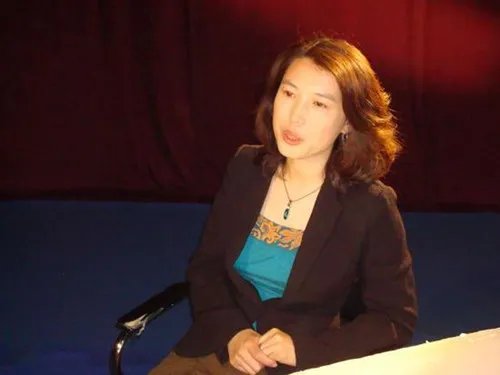 欣赏陈晓楠照片 为你解读名人主持的内心世界