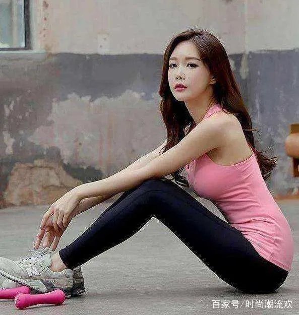 修身打底裤怎样穿？