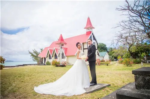 特色婚纱摄影哪家好 特色婚纱照外景推荐