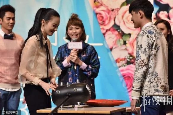 武大女神黄灿灿又整？打了两斤的苹果肌到底是什么鬼