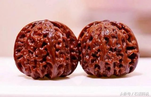 如何挑选文玩核桃？