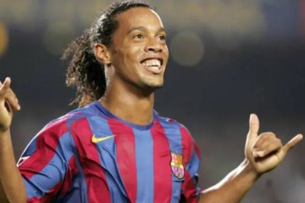 巴西足球史上十大前锋,卡卡与内马尔谁的成就和地位更高？