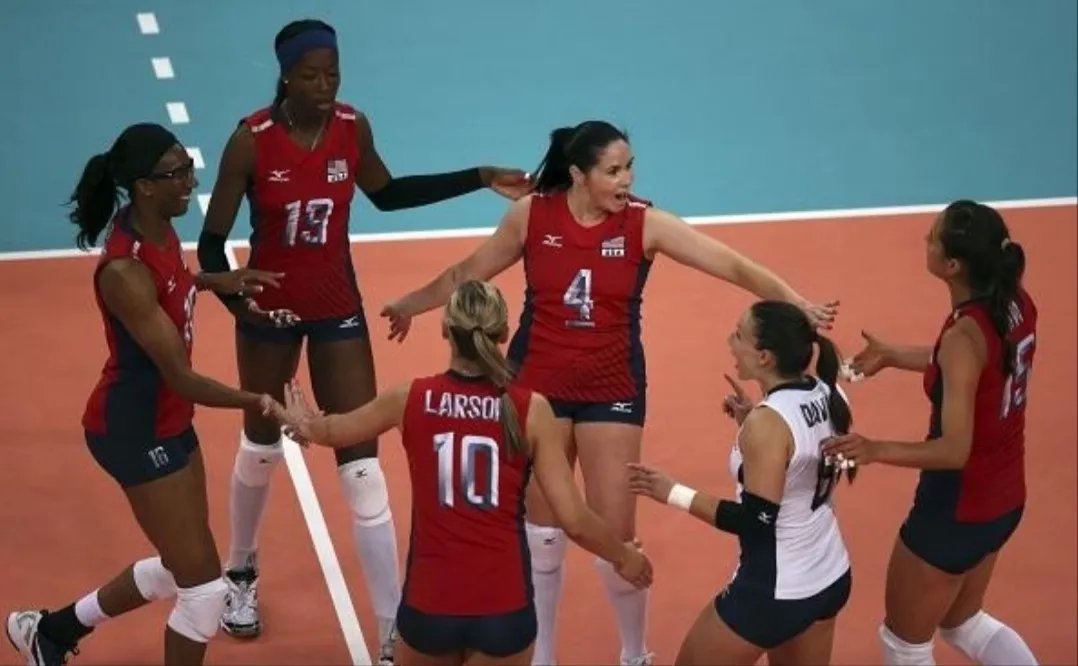 美国女排3比1力挫巴西不败，赛场上出现了哪些精彩瞬间？