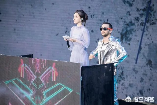 斗鱼一姐冯提莫在冰壶公开赛的表现怎么样？有没有很惊艳的感觉？