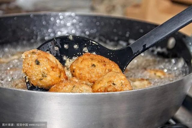 西方国家在以前是吃什么油的？似乎不知道动物油吧？他们很久以前就用植物油吗？