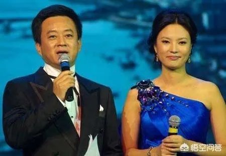 有哪些主持人在大型晚会上出现过失误？