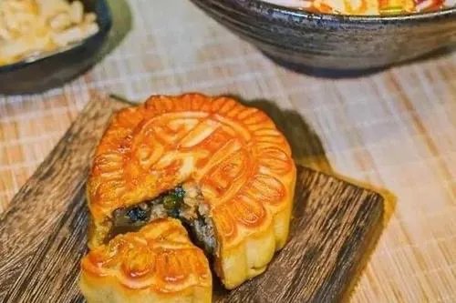 螺蛳粉月饼畅销，对此你怎么看？