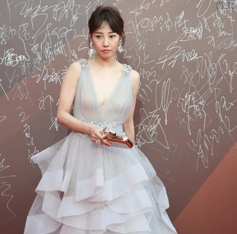 白百何出轨小鲜肉 两人亲密照片曝光