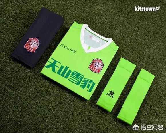 做为国内足球的装备供应商,岩羚、卡尔美、Joma哪个好?