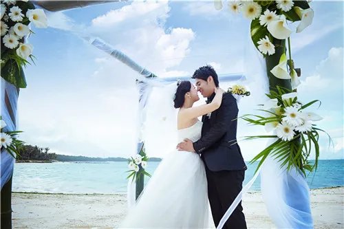 特色婚纱摄影哪家好 特色婚纱照外景推荐