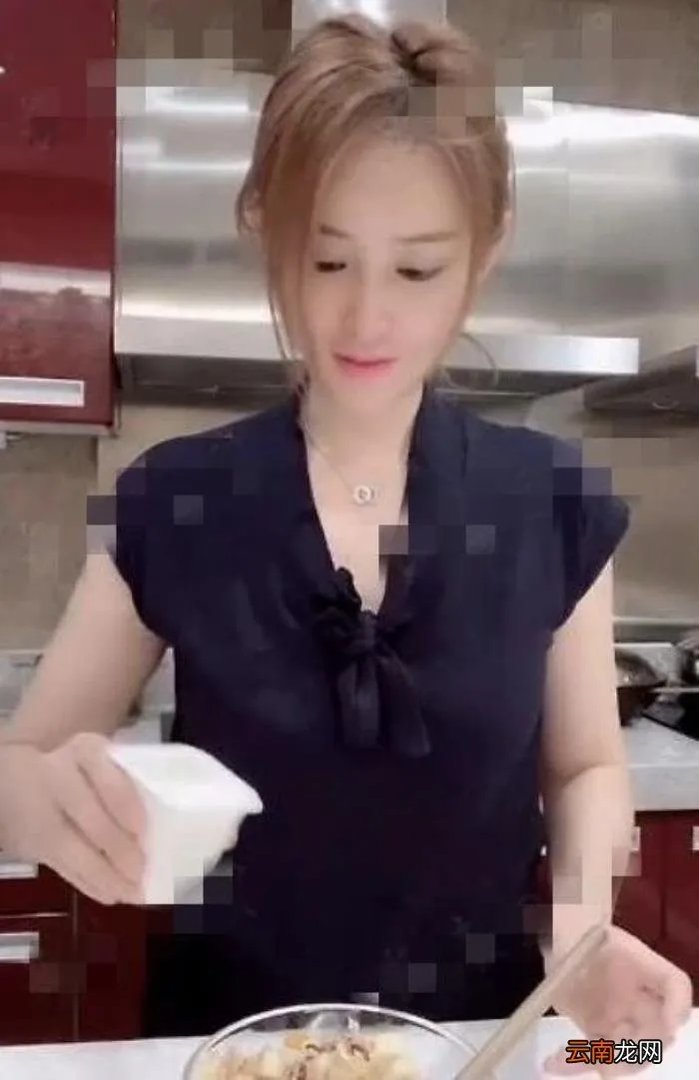 汪峰40岁前妻近照 汪峰前妻康作如