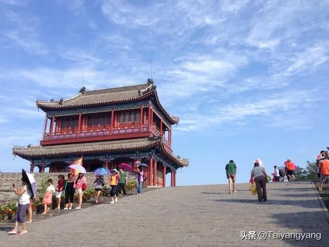 北戴河、南戴河和东戴河，哪里的人少，环境好？