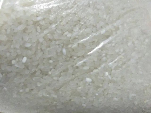 国内疫情基本要结束了，为什么有些人现在却开始抢购大米和房子？