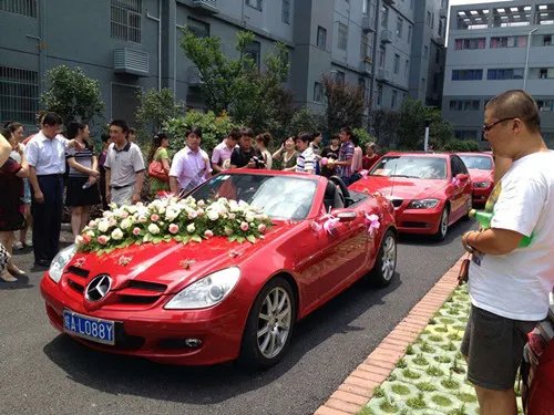 武汉婚车租赁价格 2017武汉租婚车一天多少钱