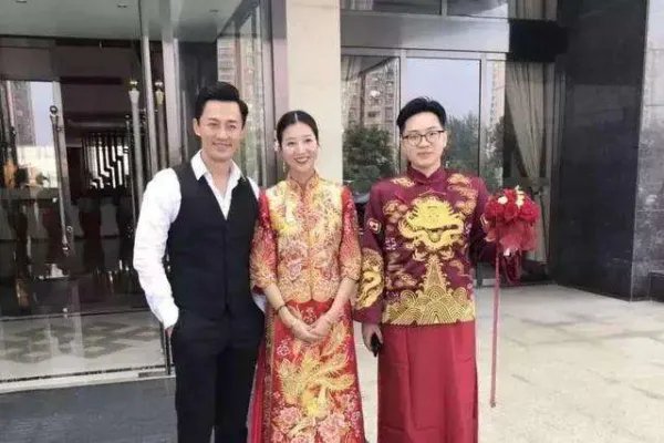 林峯张馨月宣布结婚跨年晚会