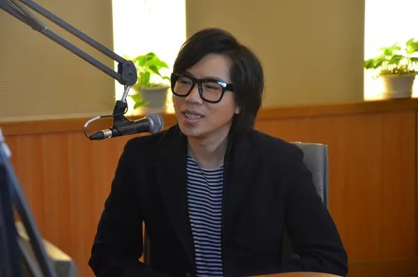 对比卢庚戌整容前照片 称不回应是最好的回应