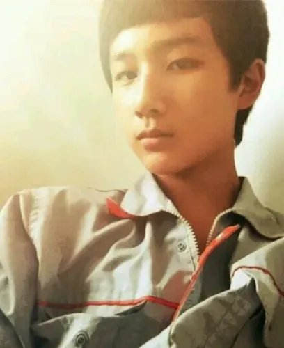 李宏毅跳咆哮很帅获赞 李宏毅短发照片公开