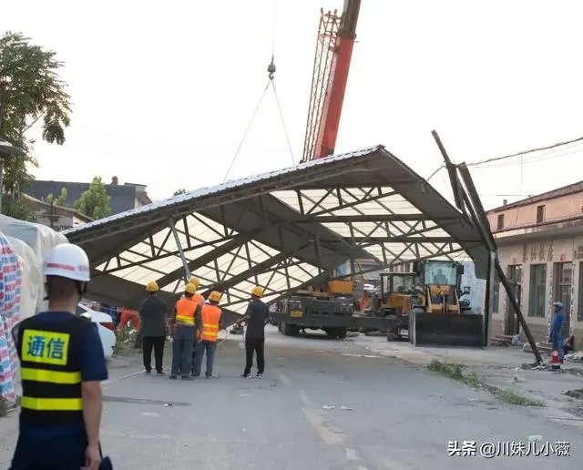 山西坍塌饭店在十多年间加盖或扩建了五六次,对此怎么看?