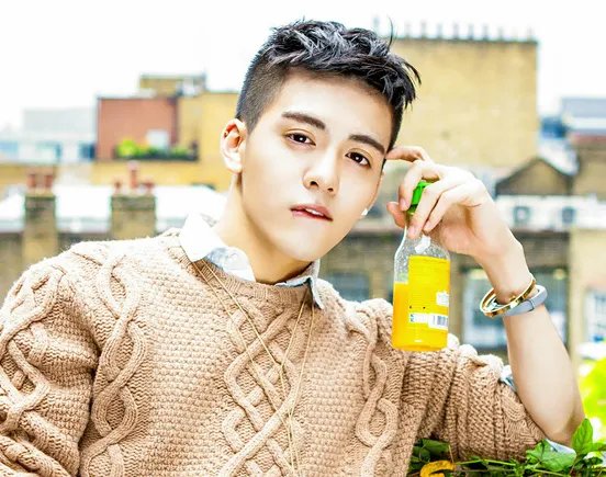 曾舜晞和迪丽热巴什么关系?曾舜晞和热巴合作过吗?