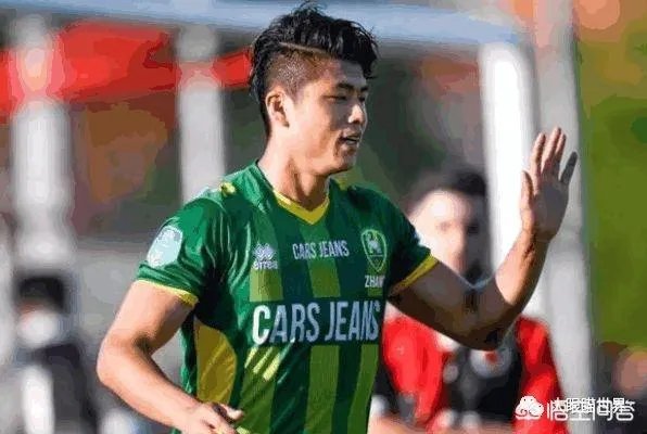 张玉宁入围荷甲50大U21新星,如何看待?