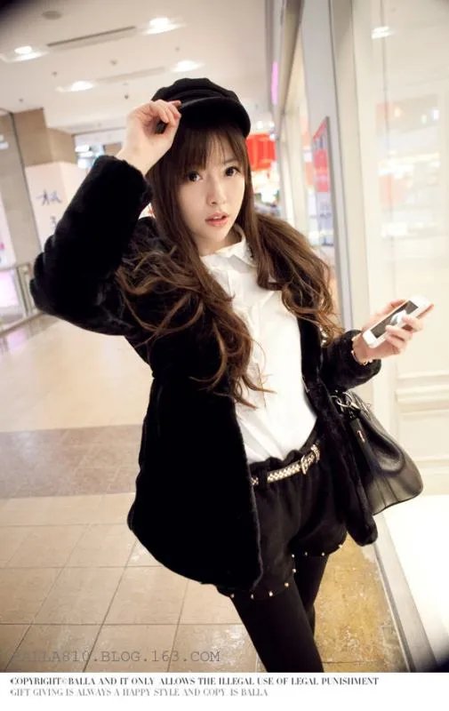 请问这个韩国服装模特叫什么名字