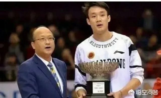 丁彦雨航蝉联CBA常规赛MVP！怎么评价小丁这赛季的表现？