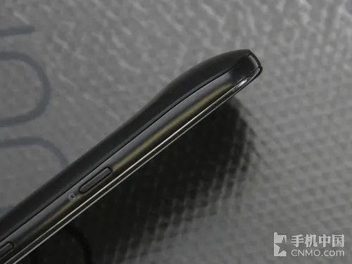 4英寸魔焕炫屏 双卡双待三星I779评测