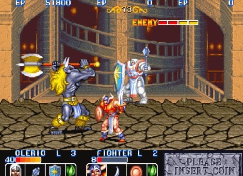 经典街机游戏《龙王战士》怎么用盾牌抵挡攻击呢？