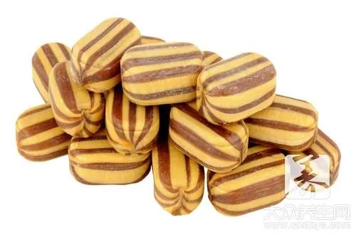 可乐和薄荷糖一起吃吗?