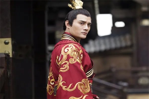 伍云召的实力碾压罗成，为何他儿子的本事还不如秦琼？