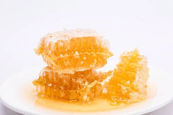 蜂巢蜜的作用与功效
